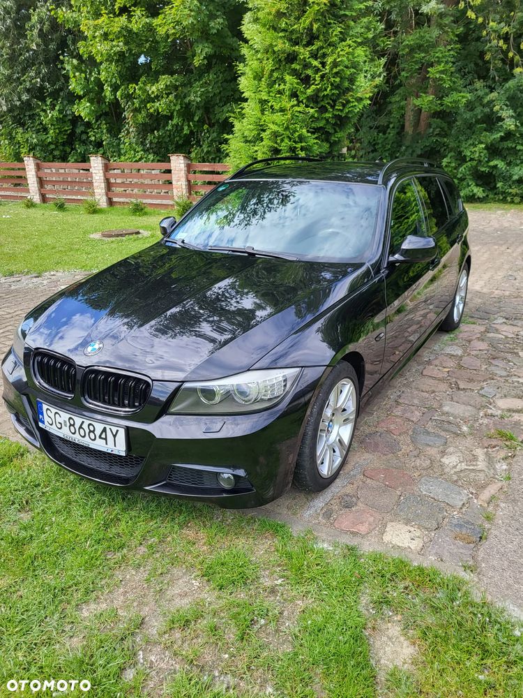 BMW Seria 3 325i xDrive - 1