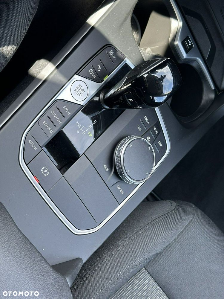 BMW Seria 1 118i Advantage - 18