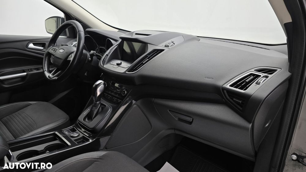 Ford Kuga - 20