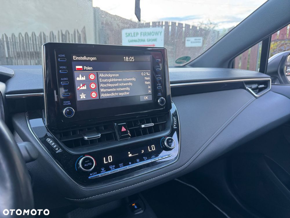 Toyota Corolla 2.0 Hybrid Comfort - 18