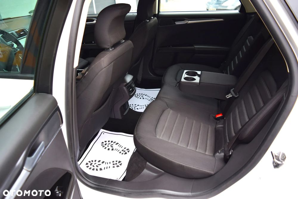 Ford Mondeo SW 2.0 TDCi Titanium - 33