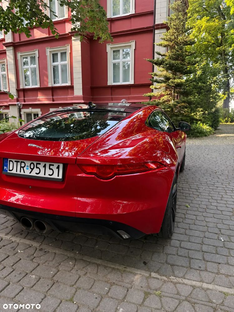 Jaguar F-Type - 10