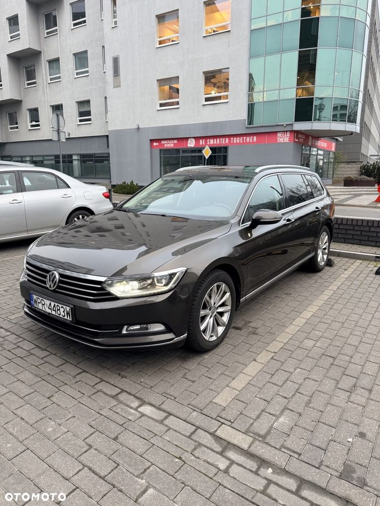 Volkswagen Passat 1.6 TDI SCR DSG Business - 1