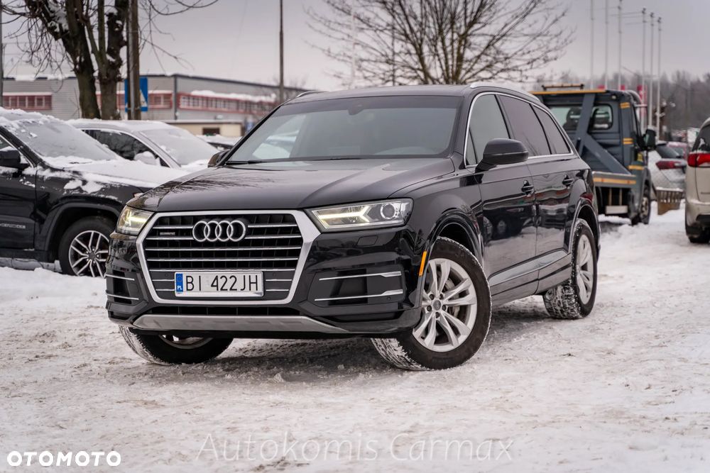Audi Q7 - 1