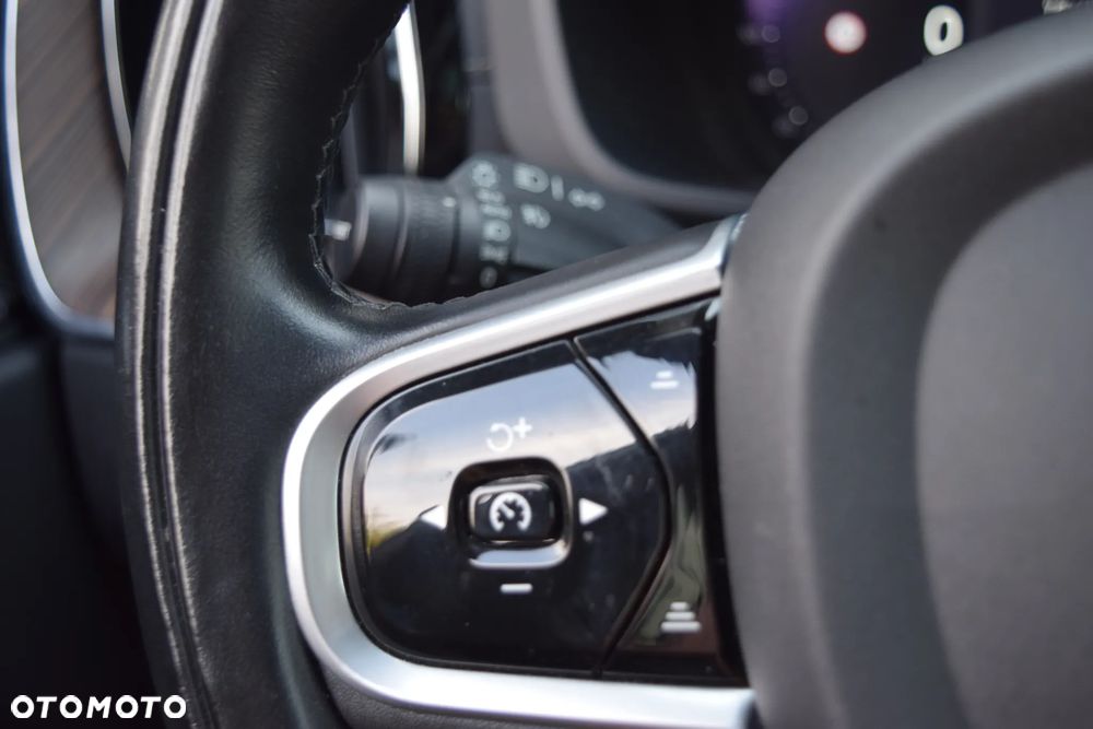 Volvo XC 60 B5 D AWD Geartronic Inscription - 26