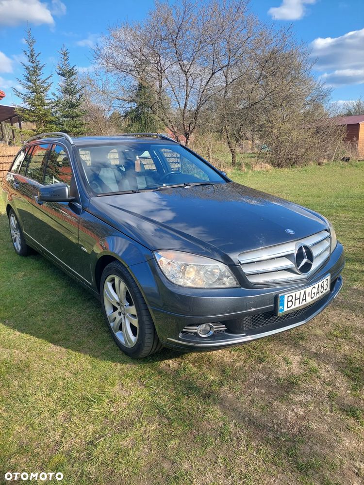 Mercedes-Benz Klasa C 180 CGI BlueEFFICIENCY Avantgarde - 6