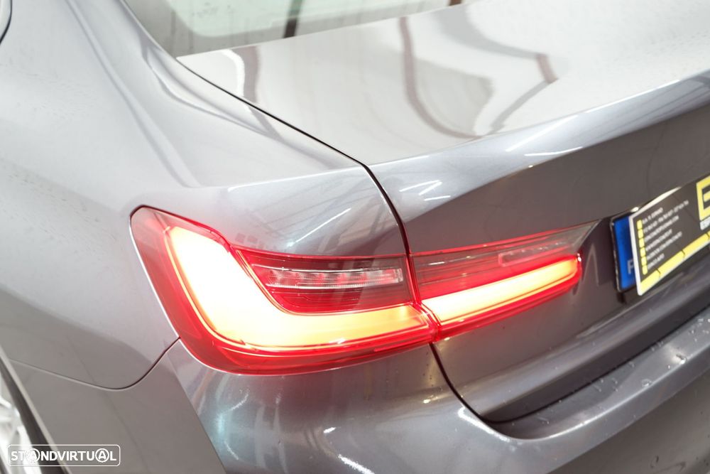 BMW 330 e Aut. Sport Line - 13