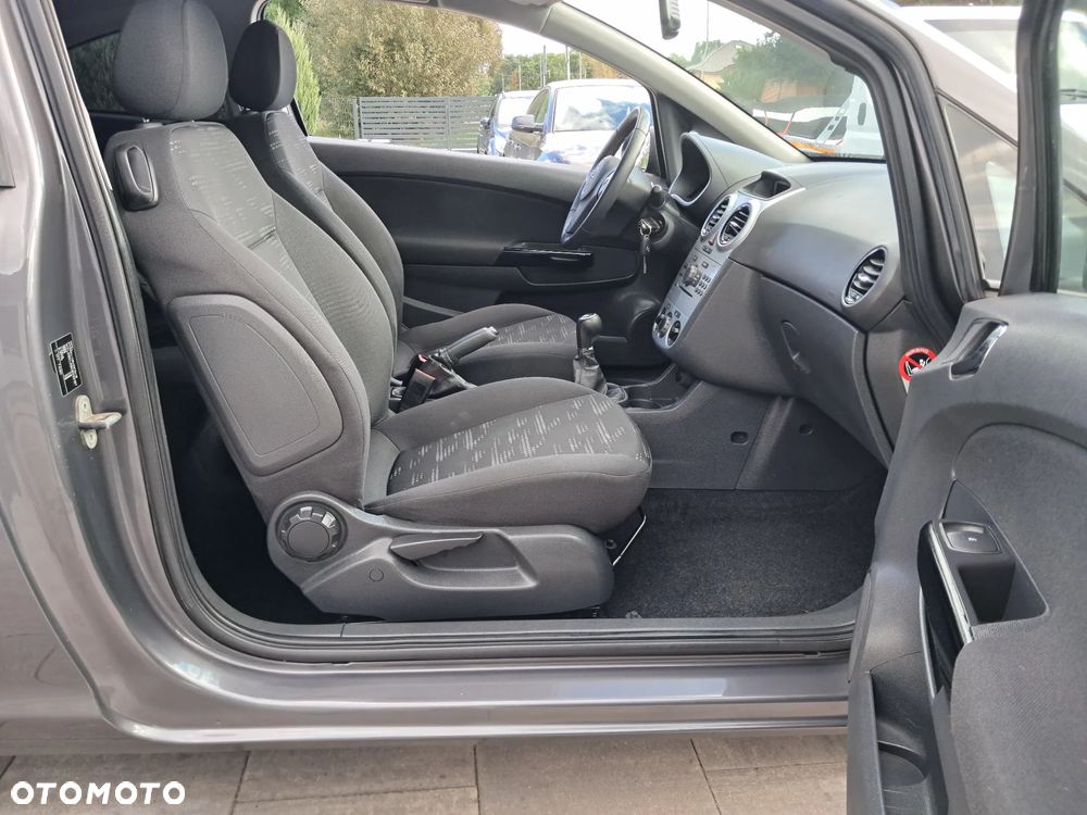 Opel Corsa 1.2 16V Edition / Active - 13