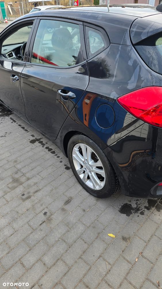 Kia Ceed 1.4 CVVT Dream-Team Edition - 7