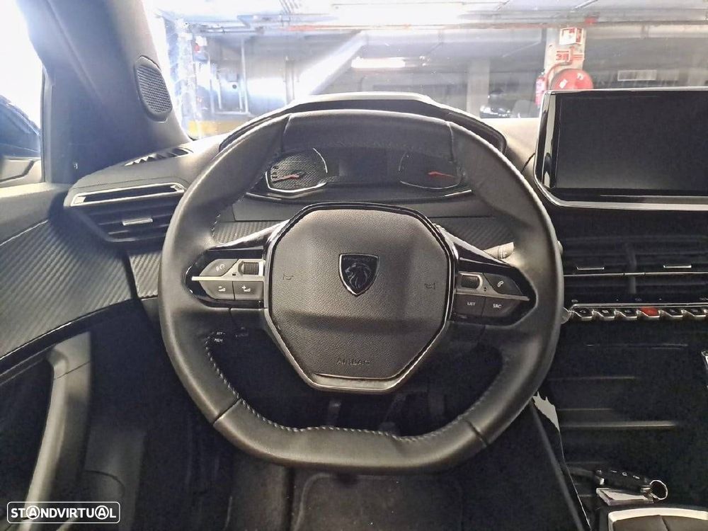 Peugeot 2008 1.2 PureTech Style - 12