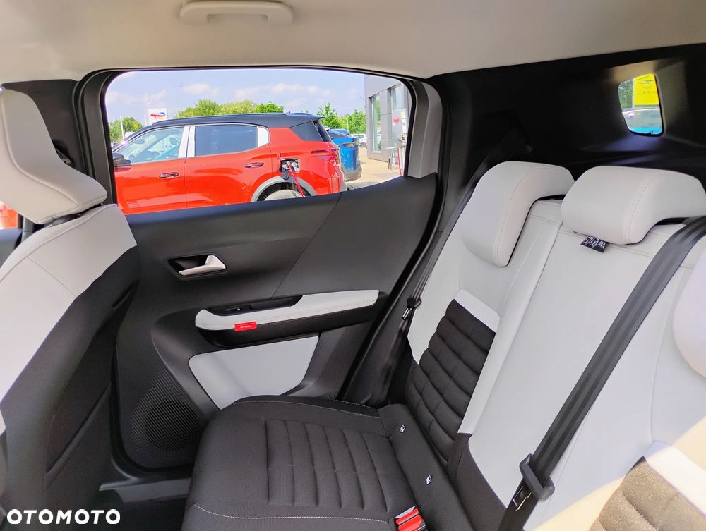 Citroën C3 Aircross 1.2 mHEV Max S&S eDCT6 - 10