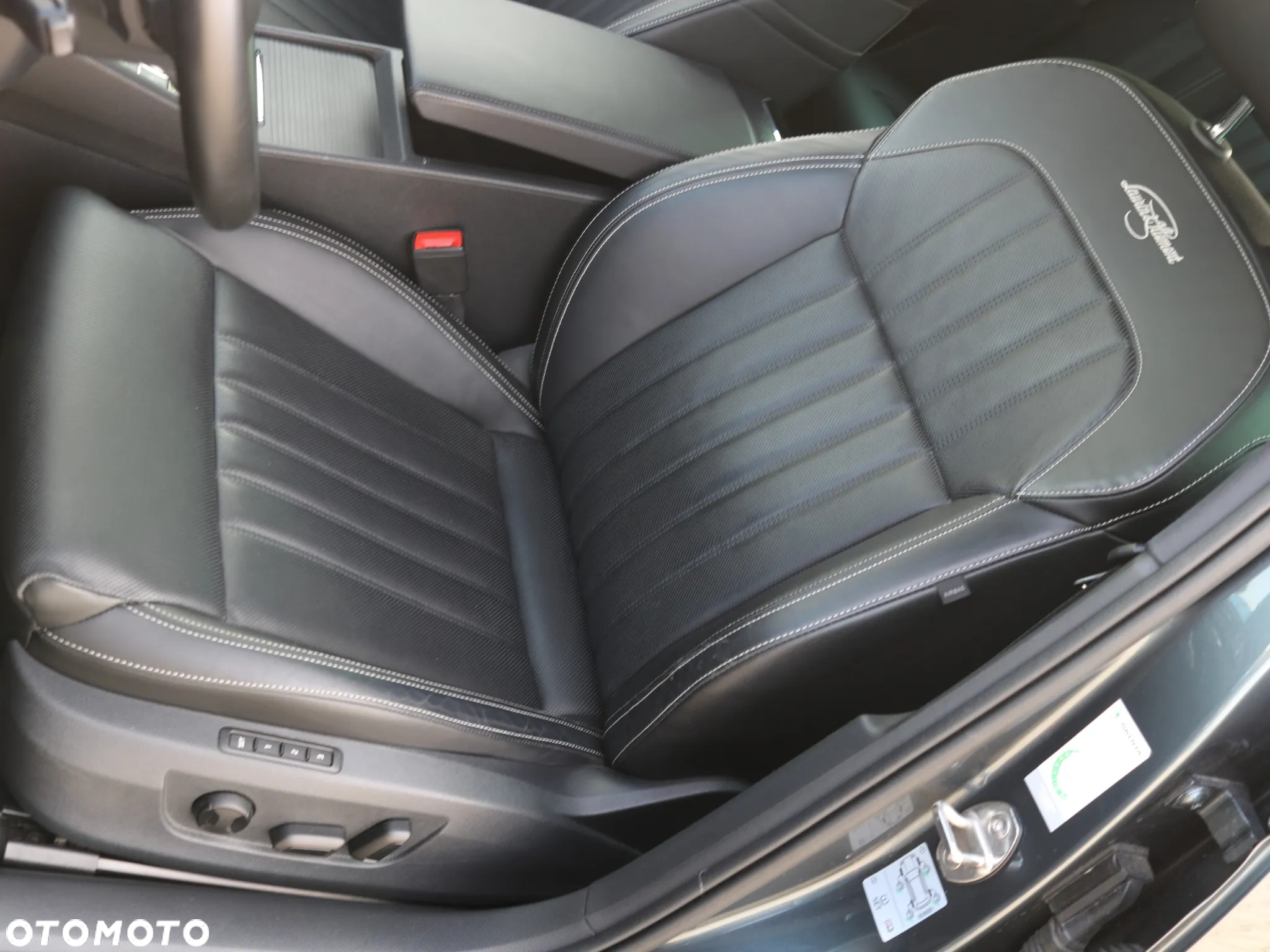 Skoda Superb Combi 2.0 TDI DSG L&K - 31