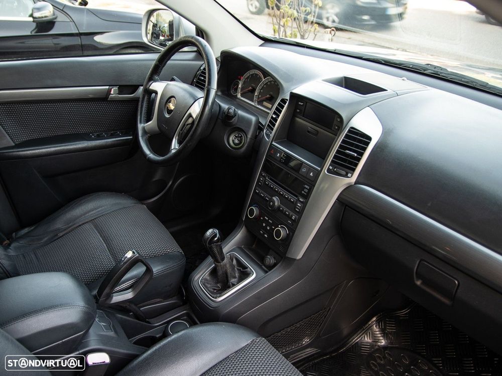 Chevrolet Captiva - 25