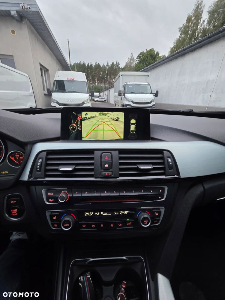 BMW Seria 3 320i GPF xDrive Sport Line Shadow - 19