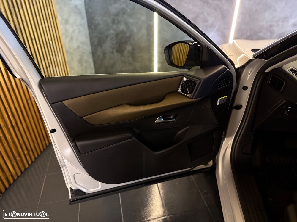DS DS3 E-TENSE OPERA - 24