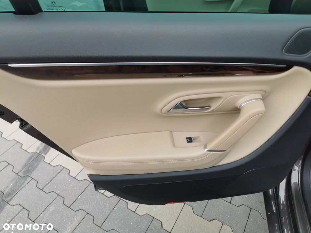 Volkswagen CC 2.0 TDI DPF BMT - 29
