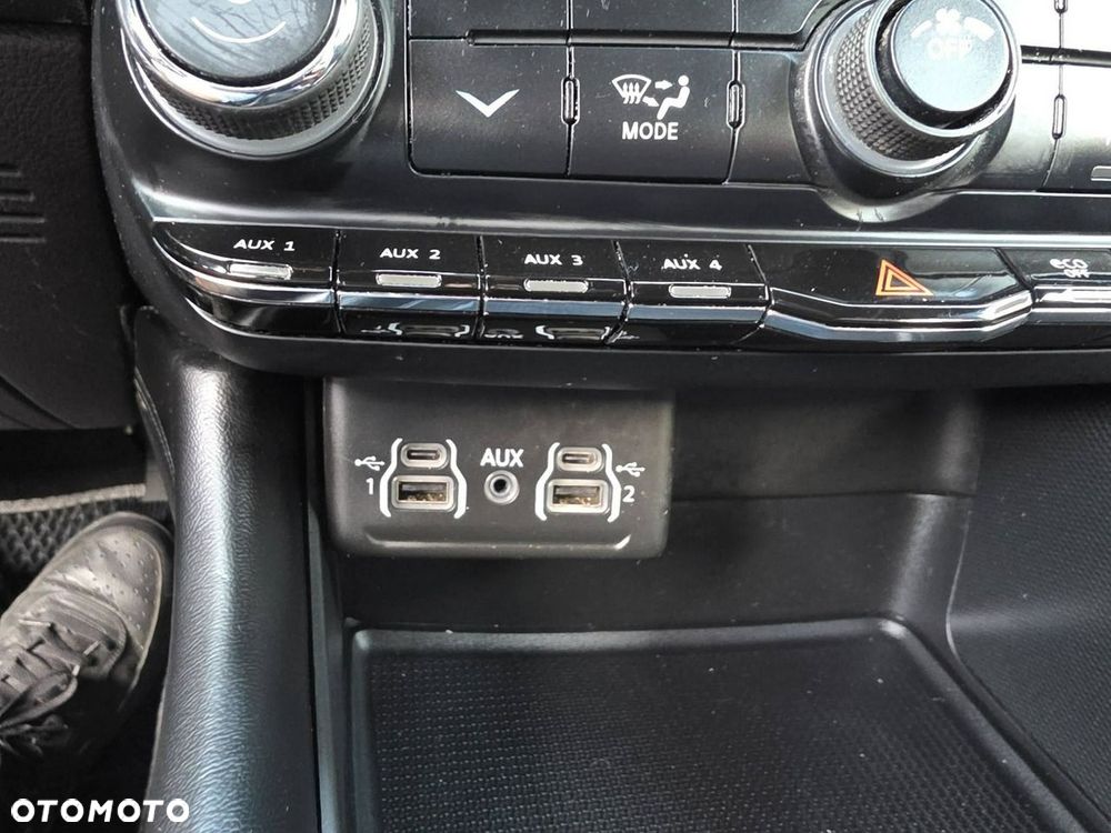 Dodge Durango 3,6 Limited - 26