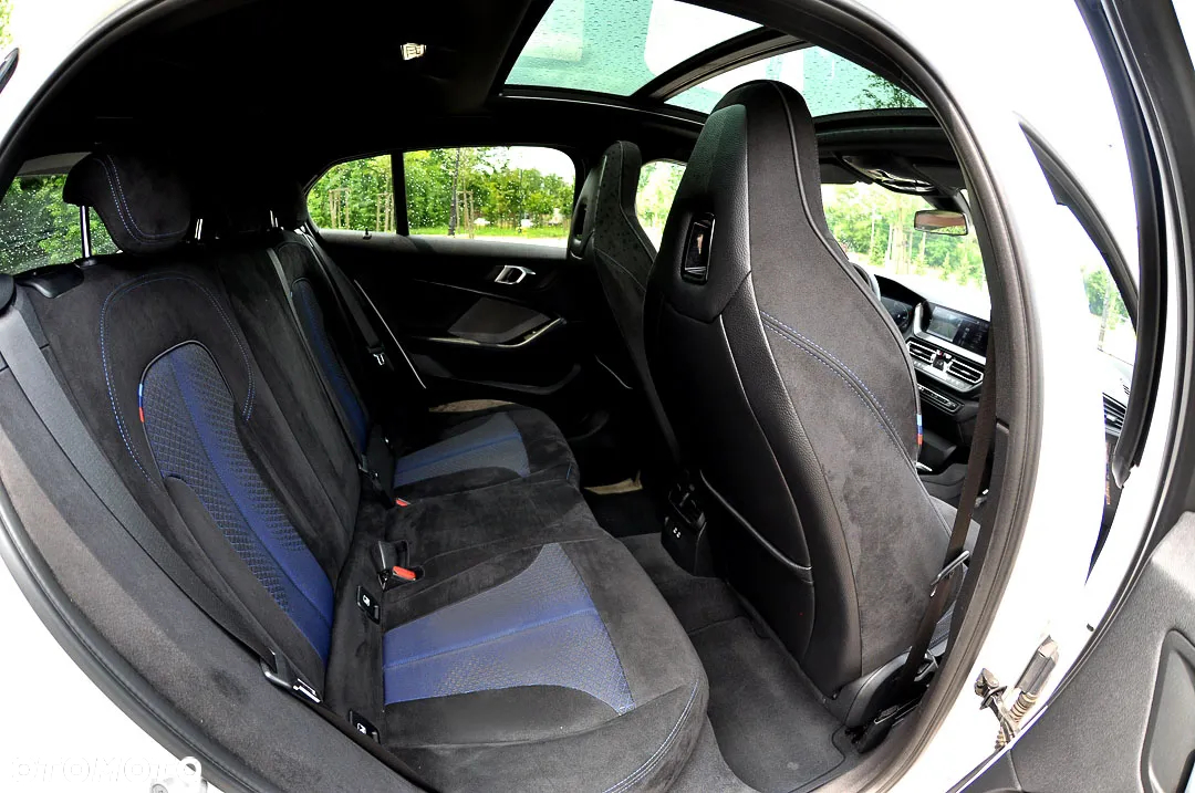 BMW Seria 1 120i M Sport - 34