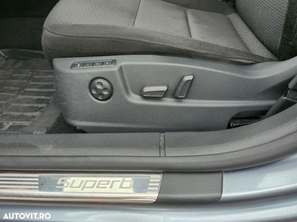 Skoda Superb 2.0 TDI 4X4 Elegance - 20