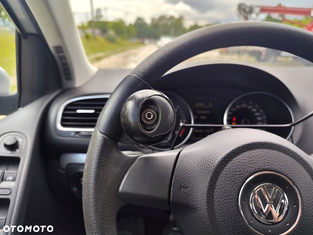 Volkswagen Golf - 17