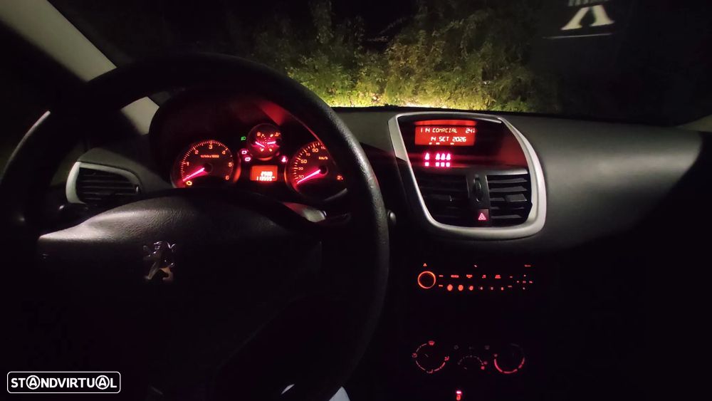 Peugeot 207 1.4 HDi Trendy - 10