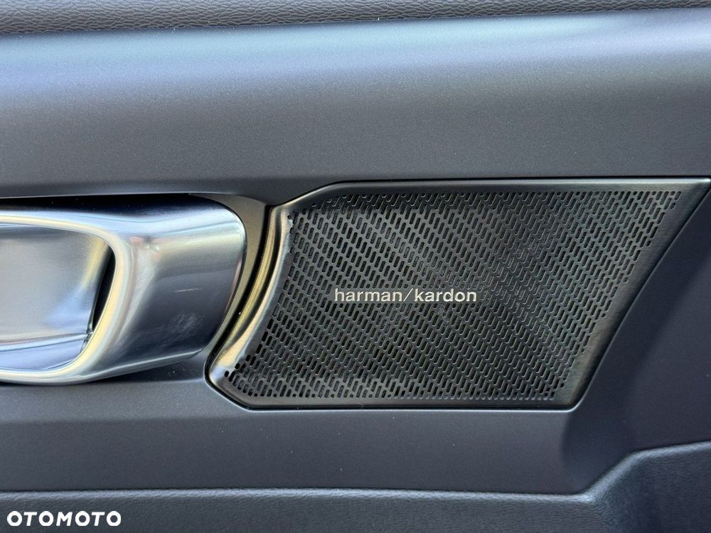 Volvo XC 40 B4 B Geartronic RDesign - 24