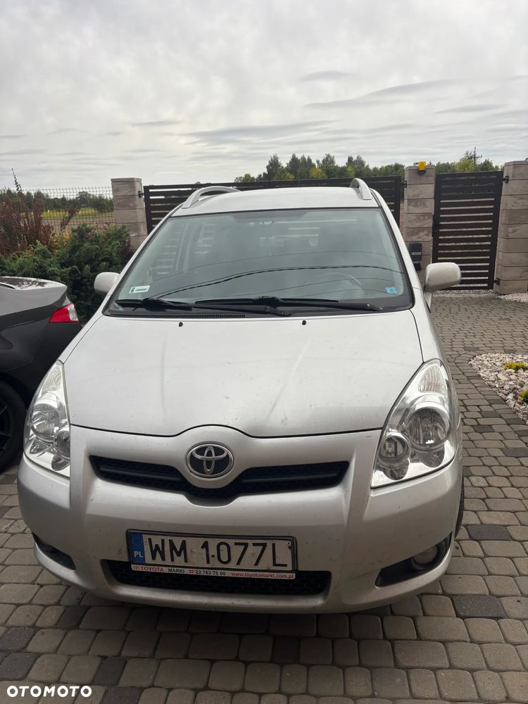 Toyota Corolla - 1