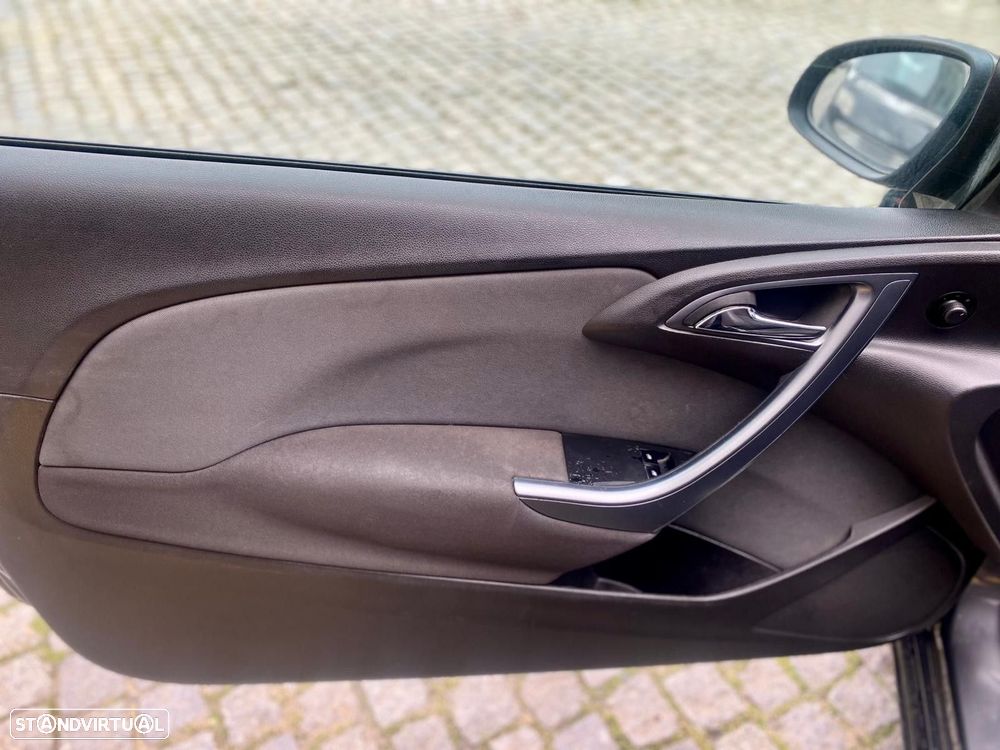 Opel Astra GTC 1.7 CDTI DPF - 11