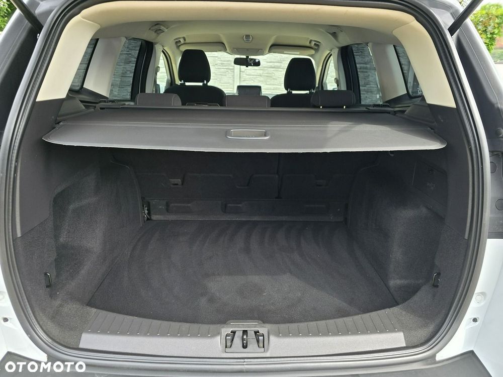 Ford Kuga - 24
