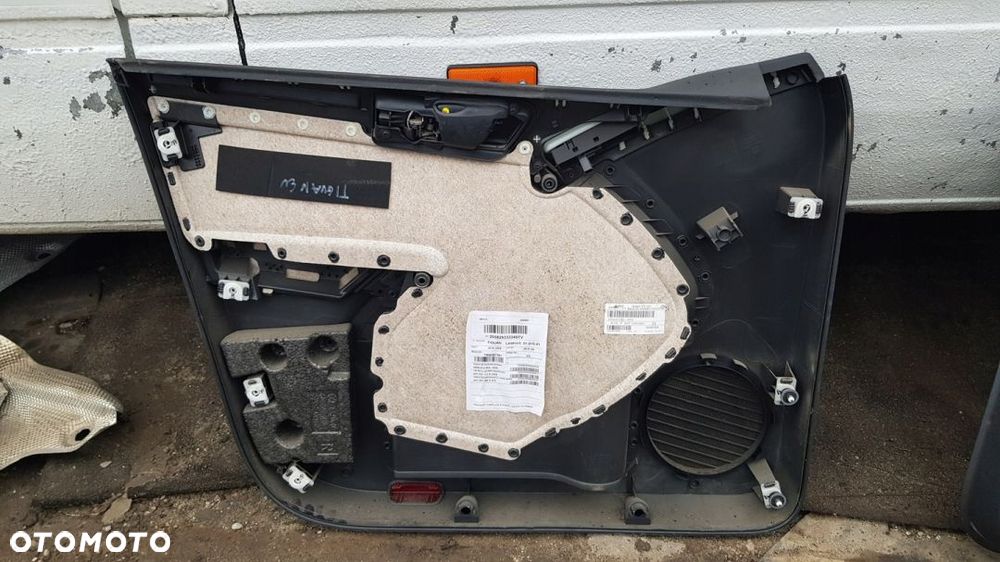 tapicerka drzwi VW Tiguan - 10