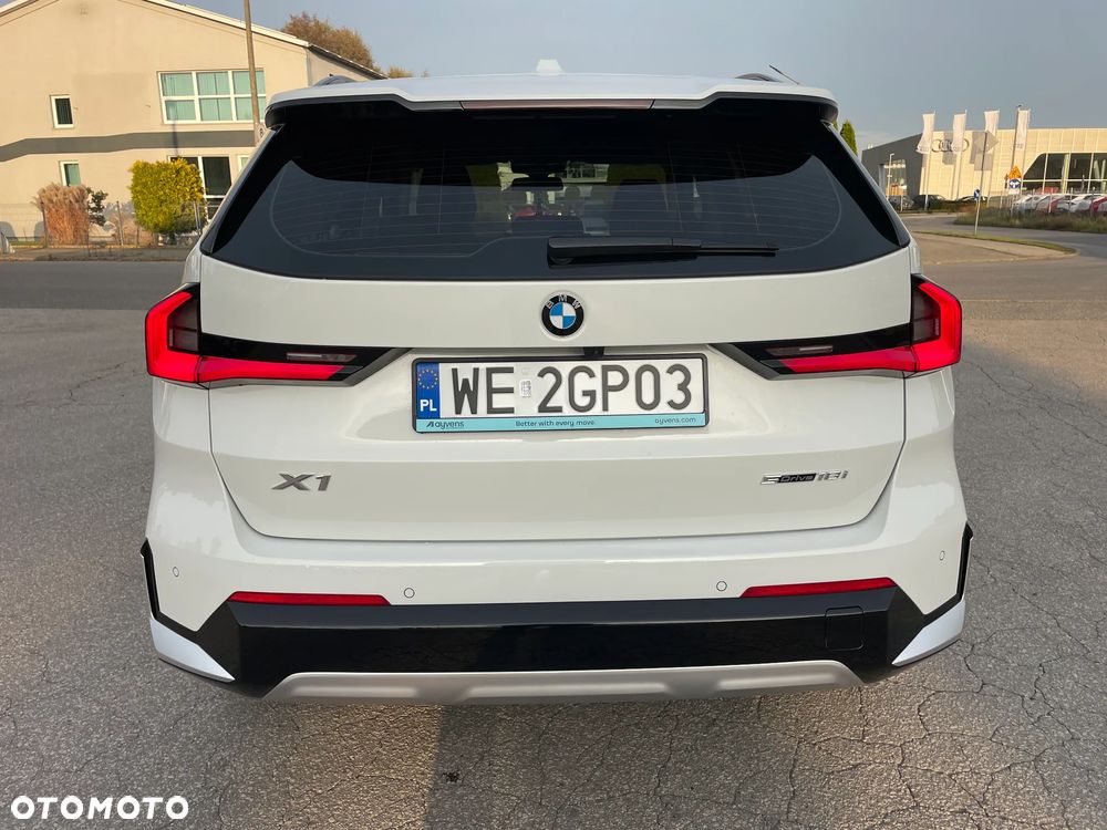 BMW X1 sDrive18i - 6