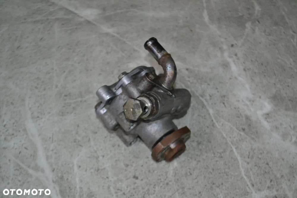 VW AUDI SEAT SKODA 1,4 1,6 1,8 1,9 2,0 POMPA WSPOMAGANIA KYB 1J0422154A 100 BAR - 1