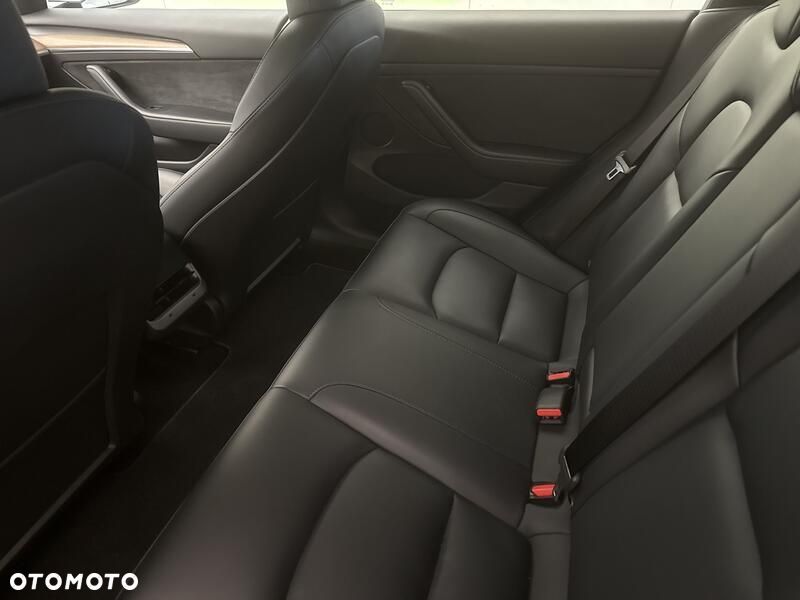 Tesla Model 3 - 22