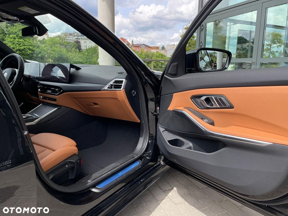 BMW Seria 3 - 34