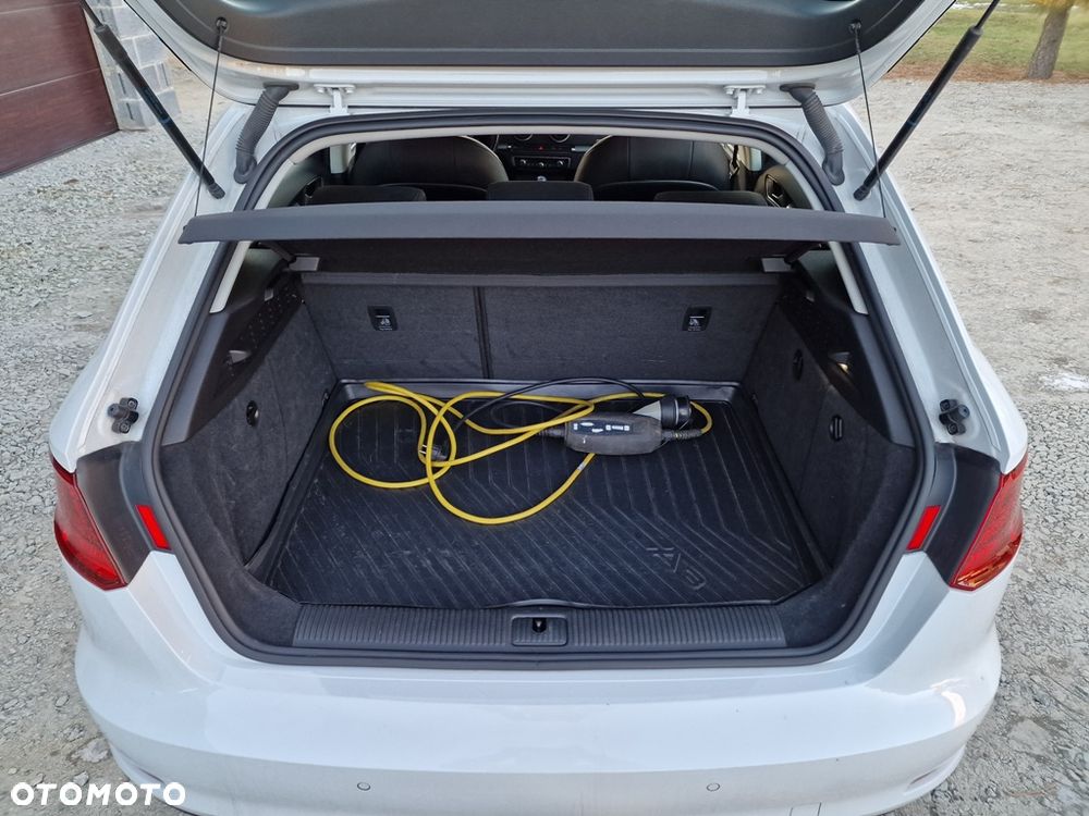 Audi A3 Sportback 1.4 TFSI e-tron design - 22