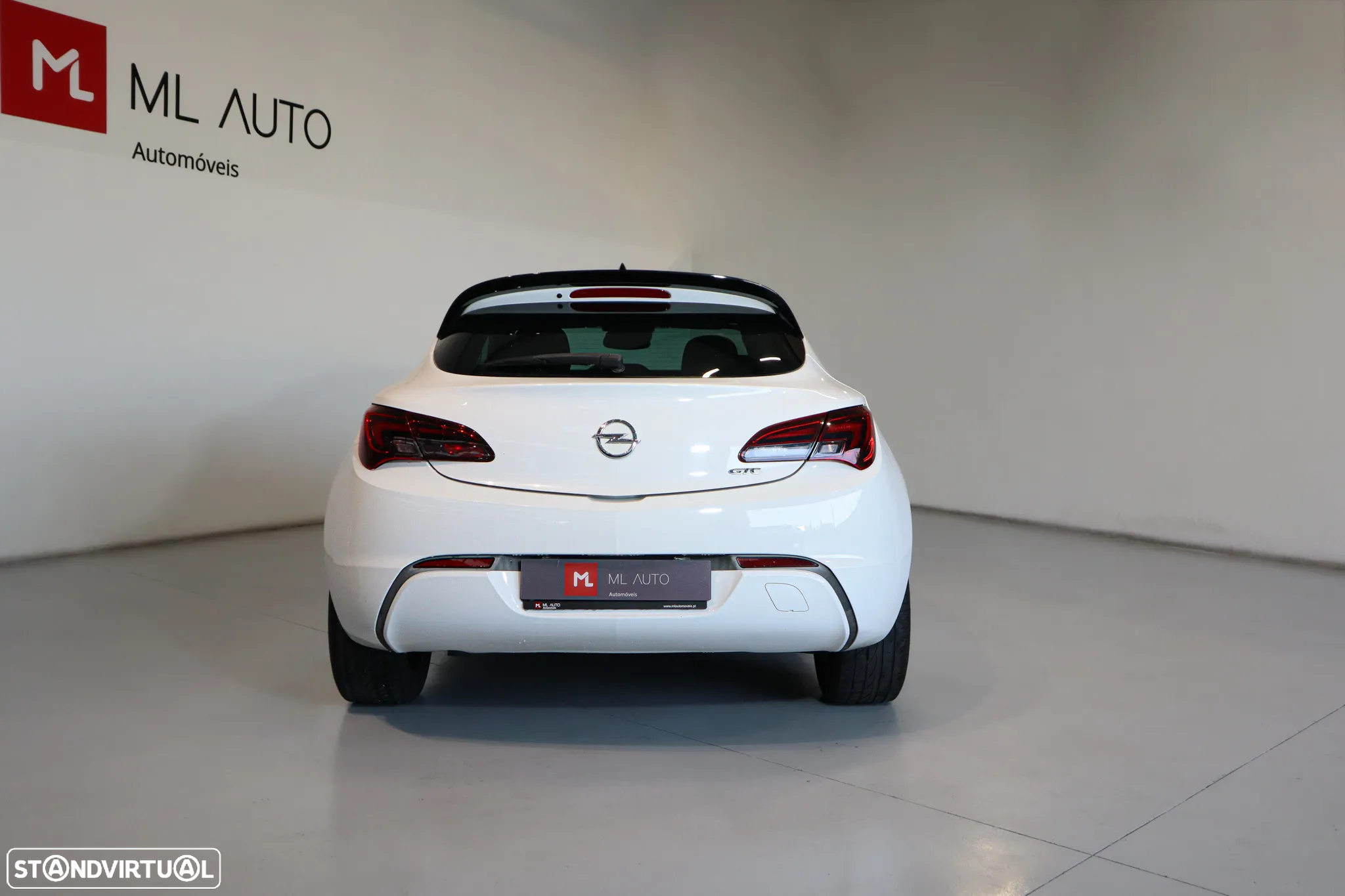 Opel Astra GTC 1.6 CDTi S/S - 4