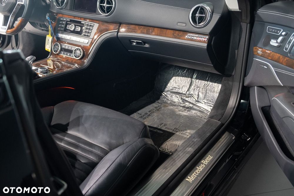 Mercedes-Benz SL - 22