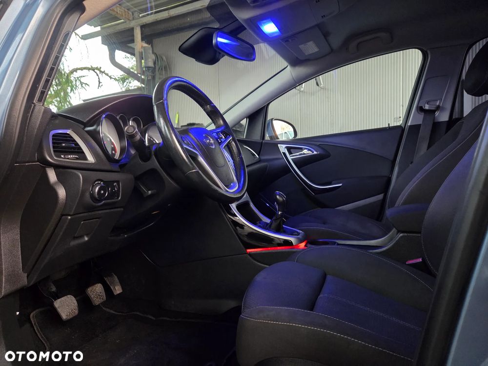 Opel Astra 1.4 Turbo Design Edition - 5