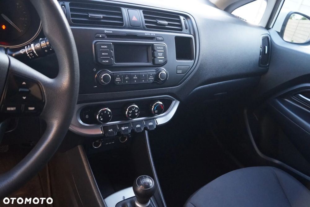 Kia Rio 1.2 Edition 7 - 6