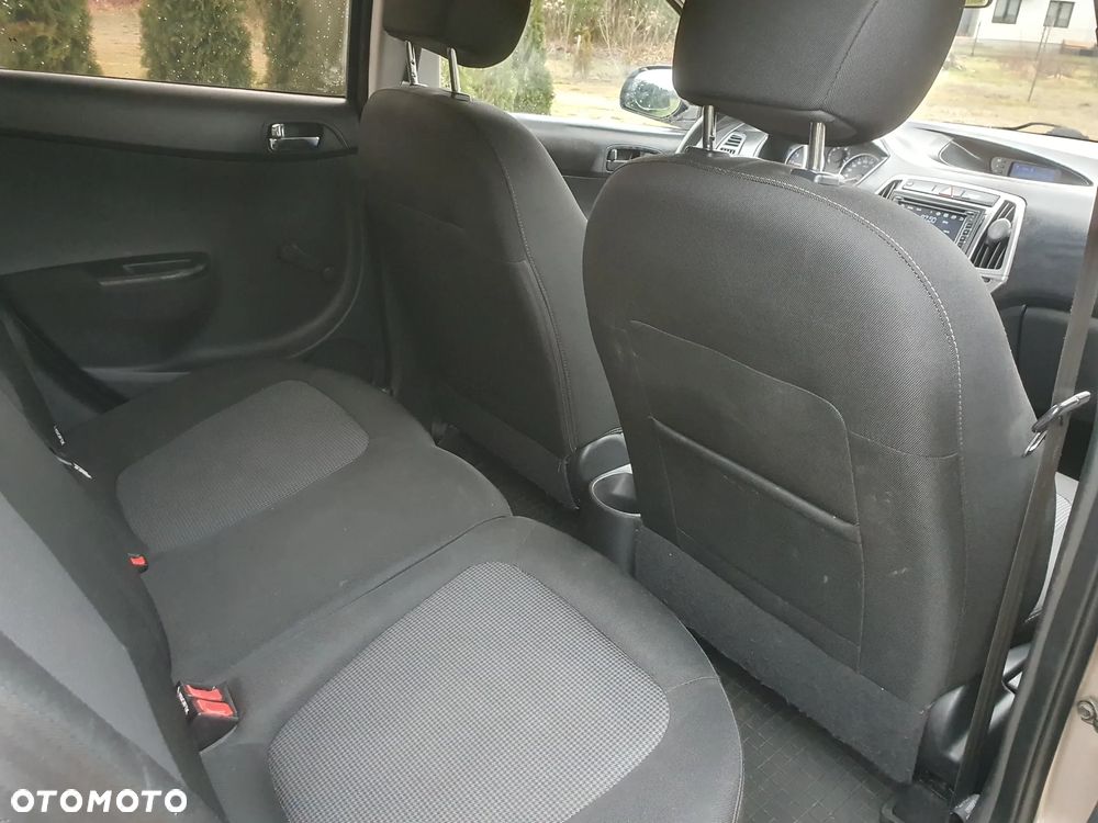 Hyundai i20 1.25 Comfort - 17