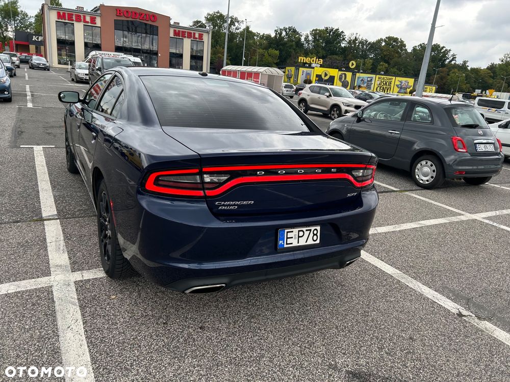Dodge Charger - 12
