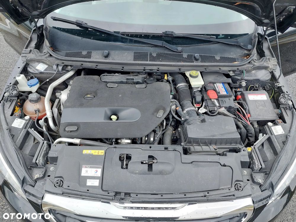 Peugeot 308 BlueHDi FAP 150 EAT6 Stop&Start GT-Line Edition - 22