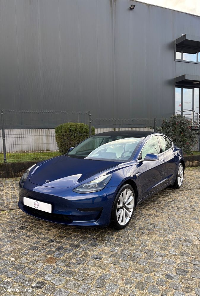 Tesla Model 3 Standard Range Plus RWD - 1
