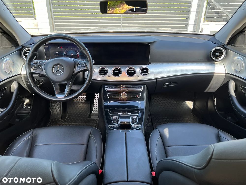 Mercedes-Benz Klasa E 220 d 4Matic T All-Terrain 9G-TRONIC Exclusive - 14