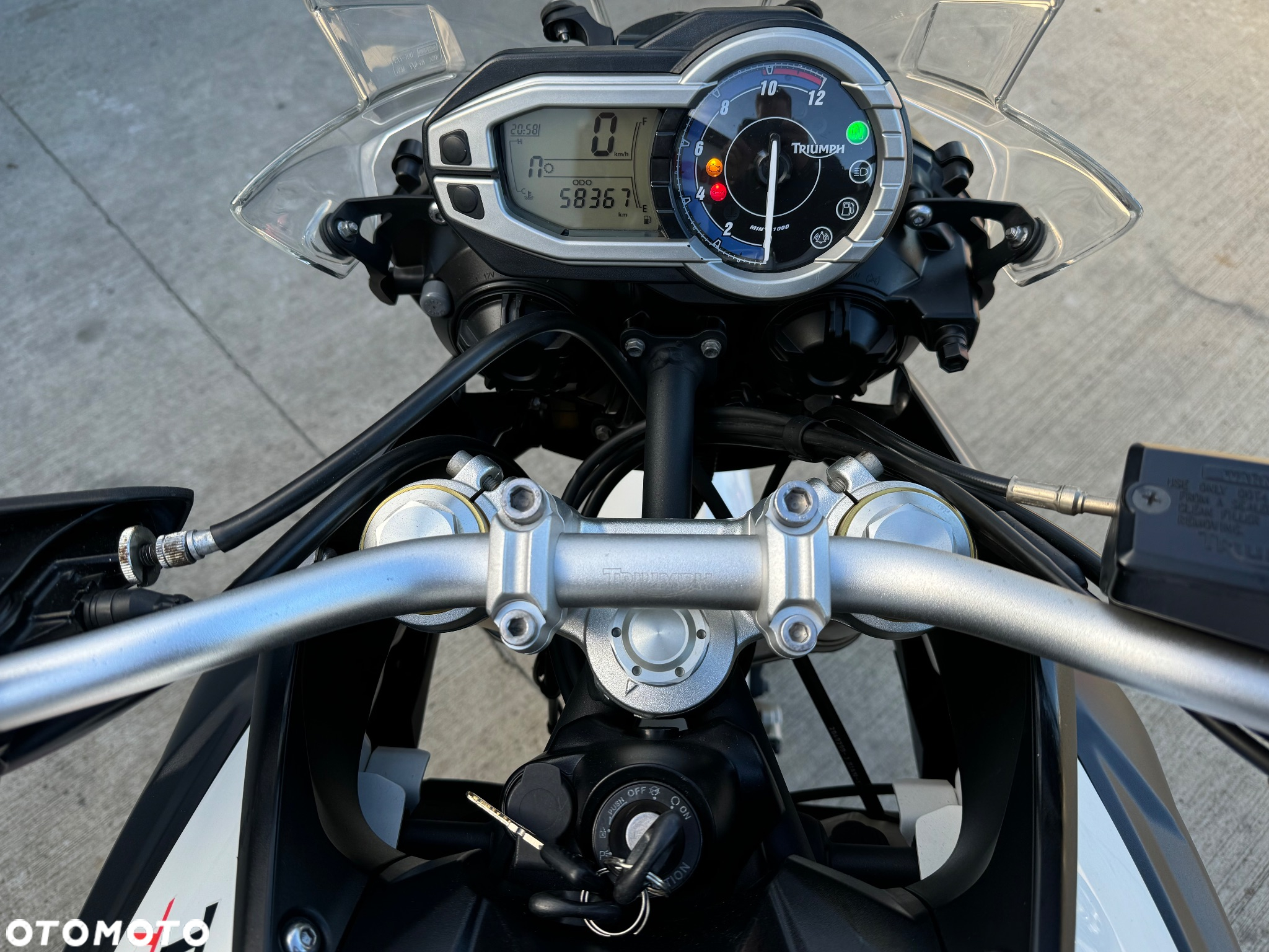 Triumph Tiger - 12