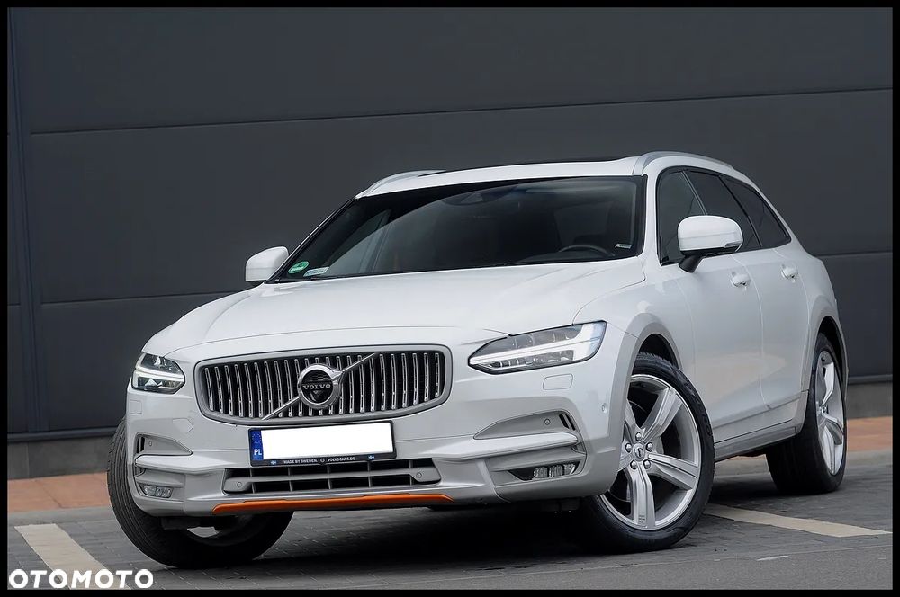 Volvo V90 Cross Country D5 AWD Ocean Race - 2