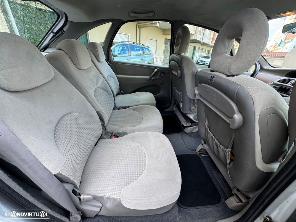 Citroën Xsara Picasso 1.6 SX - 10