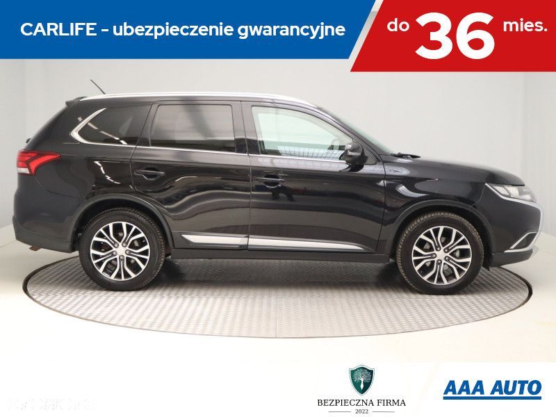 Mitsubishi Outlander - 8