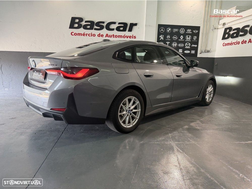 BMW i4 eDrive40 Edição Desportiva M - 9