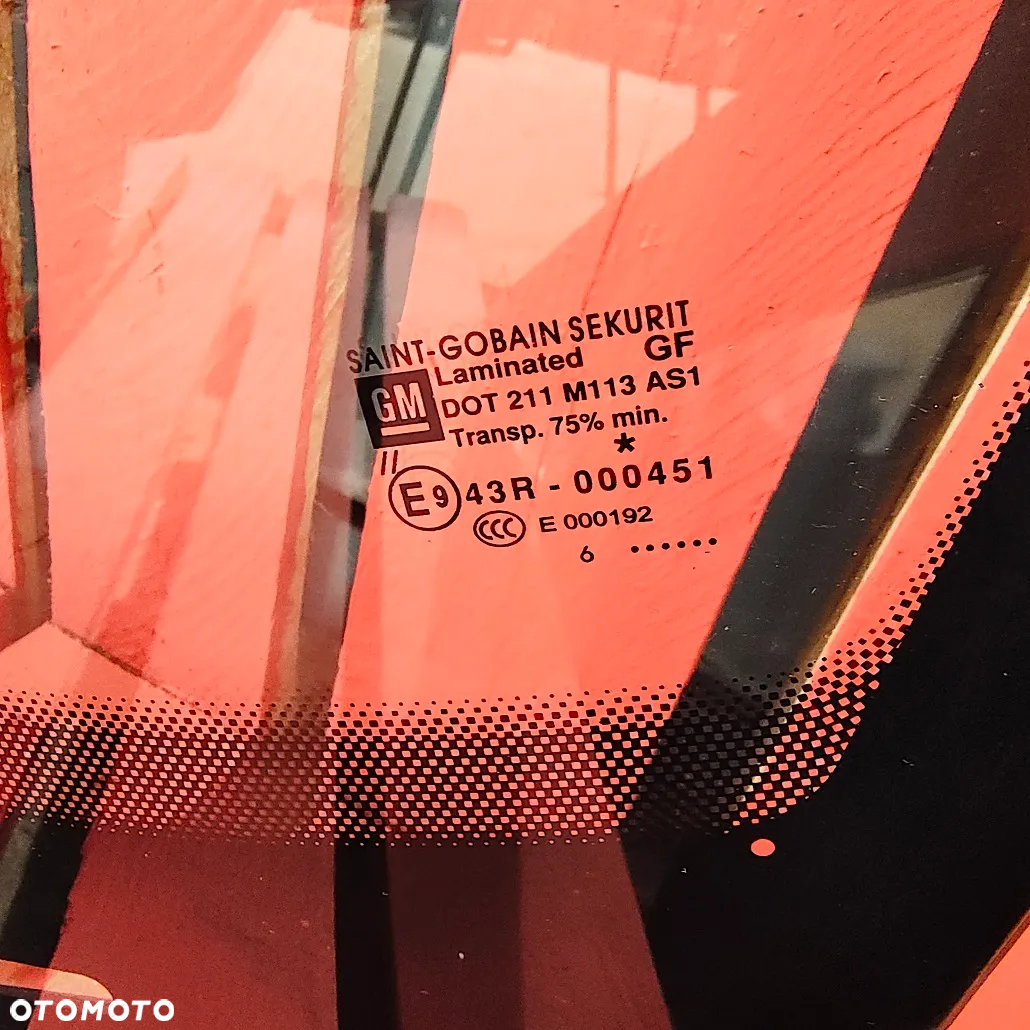 Szyba czołowa przednia OPEL CORS E SENSOR GRZANA ORYGINAL Uzywana - 2